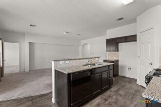 Building Photo - 376 Musgrav