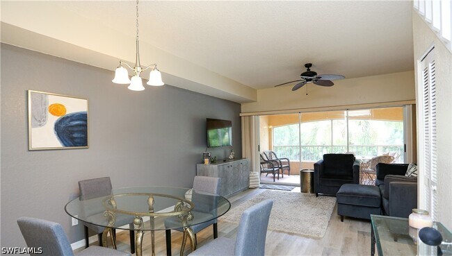 Foto del edificio - 1044 Woodshire Ln
