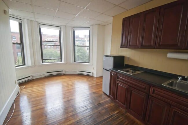 Photo - 868 Beacon St (Boston, MA) Apartments