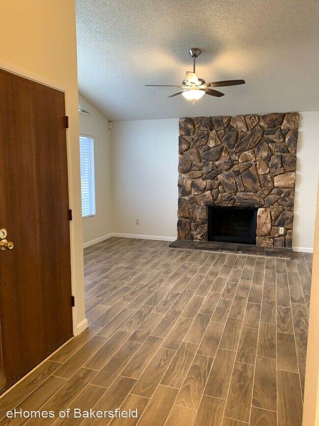 Building Photo - 3 br, 2 bath House - 3404 S Half Moon Dr