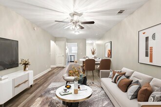 Building Photo - Pooler Station