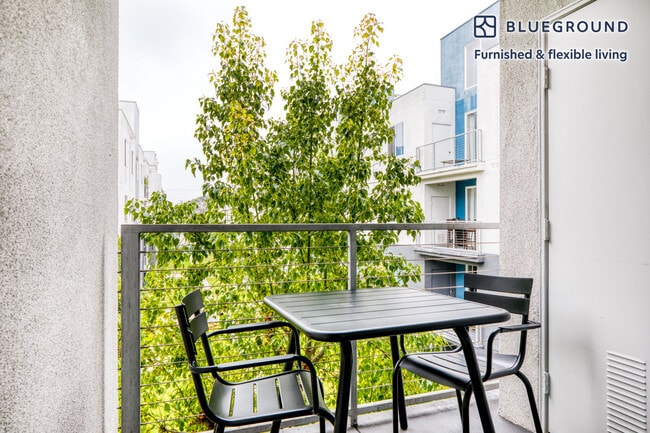 Building Photo - 5535 Westlawn Ave