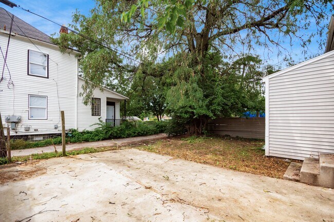 Foto del edificio - 865 Old Leonard Ave