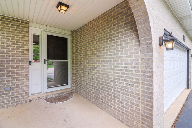Building Photo - 5111 Wildflower Ct