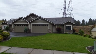 Building Photo - 410 E Elcliff Rd