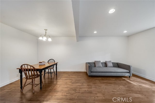 Building Photo - 16 Fox Hollow