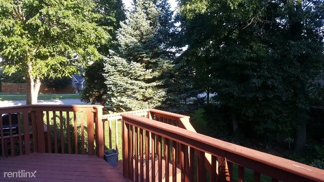 Building Photo - 4 br, 3.5 bath House - 830 Pendleton Dr NE