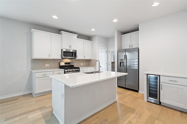 Foto del edificio - 4809 Plum Peach Bend