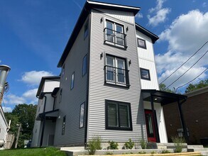 Building Photo - 601 E Miller Dr