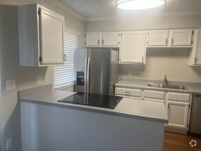 Building Photo - 700 Alta View Ct