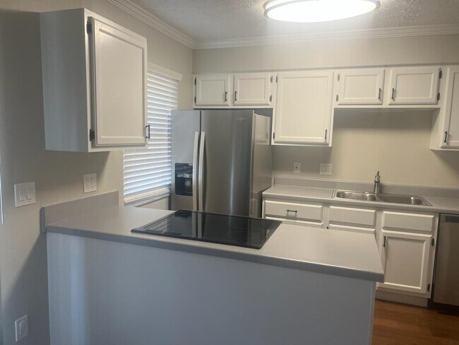 Foto del edificio - 700 Alta View Ct