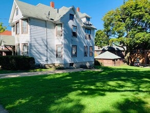 Building Photo - 2014 Kendall Ave