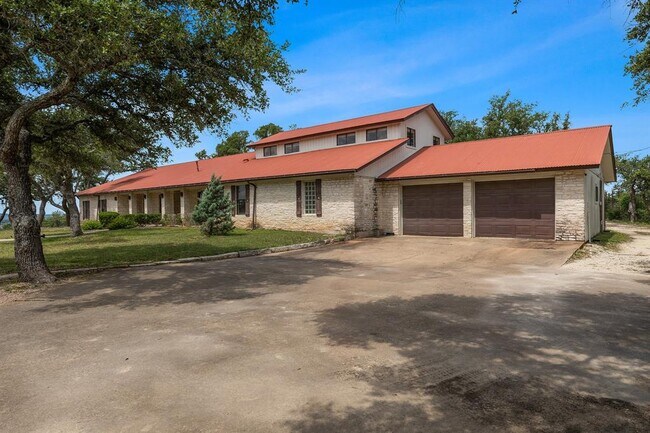 Building Photo - 4884 Bell Springs Rd