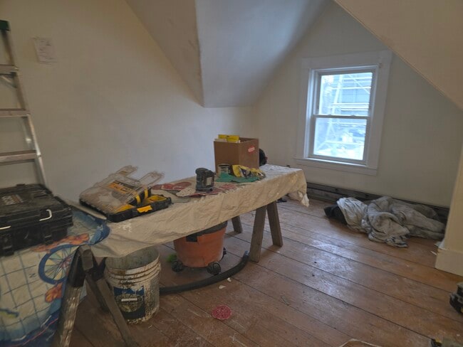 Building Photo - 139 Antrim St