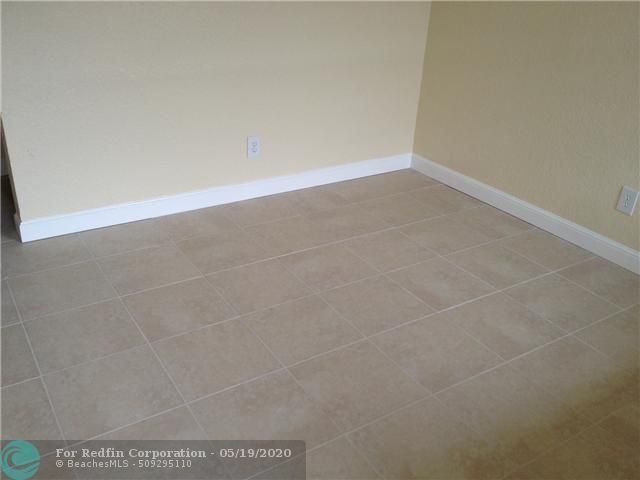 Foto del edificio - 3036 NW 2nd St
