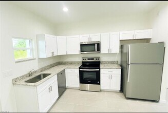 Building Photo - 4107 19th St SW