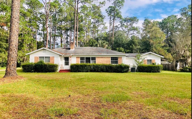 Foto del edificio - 1511 E Call St