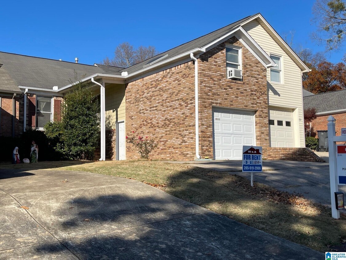 Foto principal - 1036 Vestavia Manor Dr