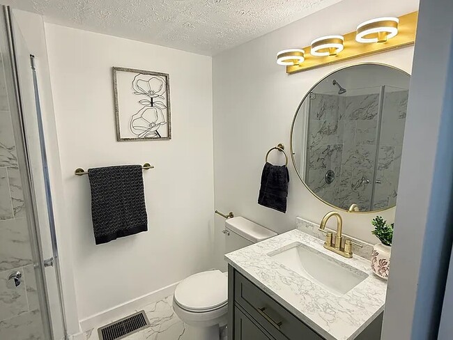 Building Photo - 1338 Meriline St