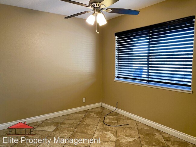 Foto del edificio - 3 br, 2 bath House - 1029 W Willow Ave