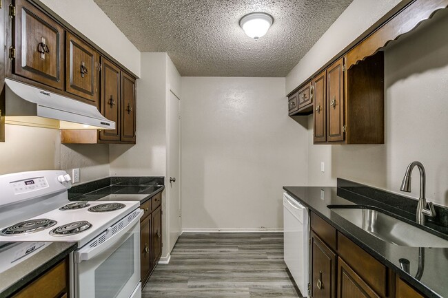 Building Photo - $99 FIRST MONTH'S RENT