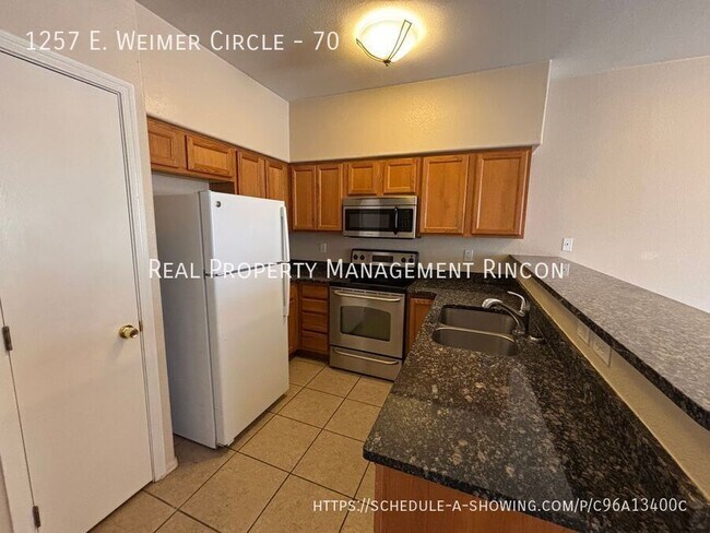Foto del edificio - 1257 E Weimer Cir