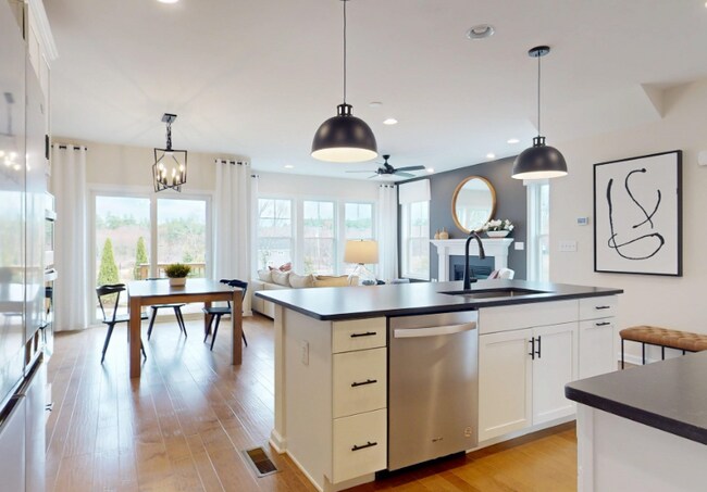 Foto del edificio - 129 Cold Brook Dr