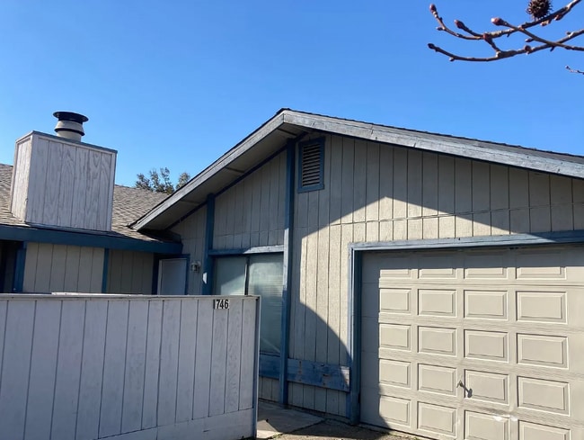 North Merced Near the college-Spacious 2-Bedroom Duplex Retreat: Modern Comfort with 2 Full Baths... - North Merced Near the college-Spacious 2-Bedroom Duplex Retreat: Modern Comfort with 2 Full Baths... Apartment