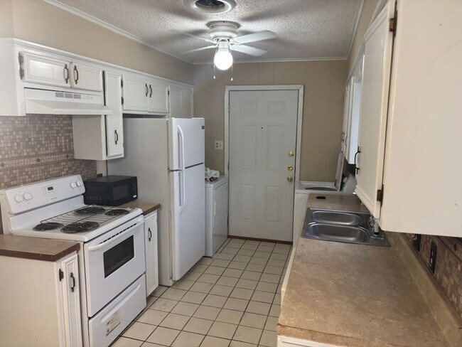 Foto del edificio - stunning 2-bedroom, 1-bathroom