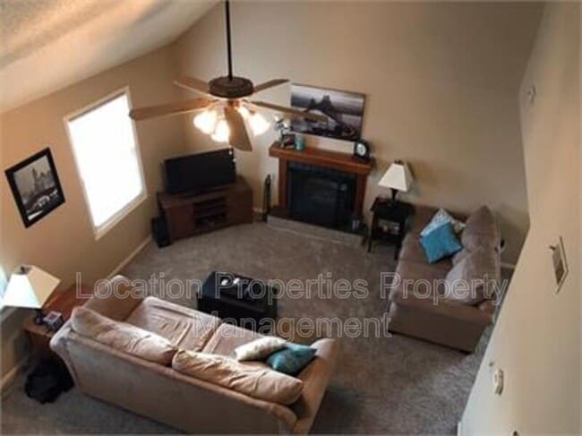 Foto del edificio - 3604 Lakecrest Ct