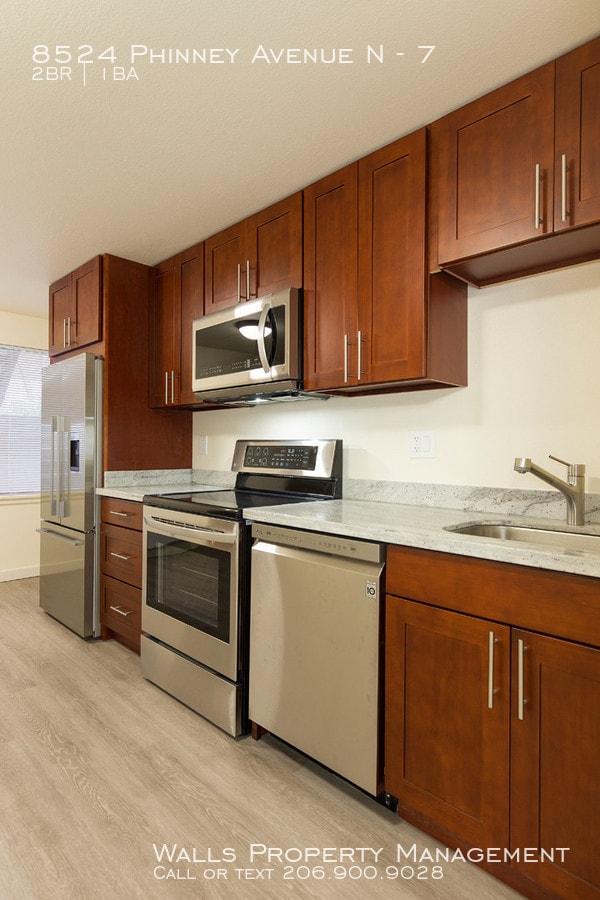 Building Photo - 8524 Phinney Ave N