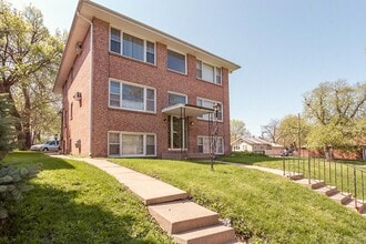 Building Photo - 4611 Cooper Ave