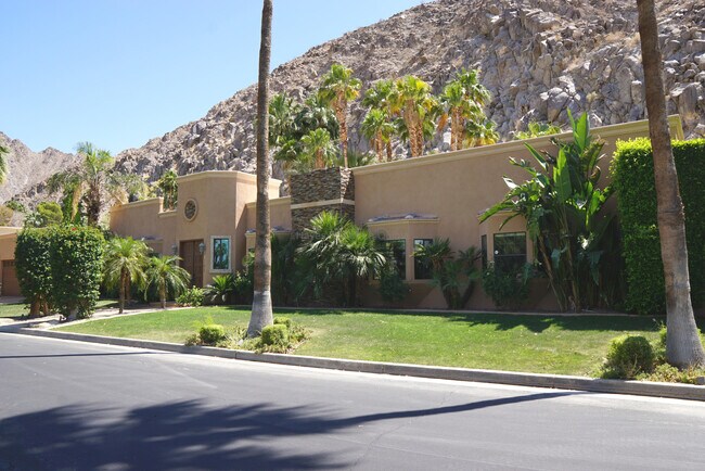 Foto del edificio - 77013 Desi Dr