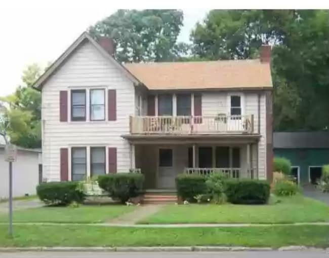 Building Photo - 245 Union St