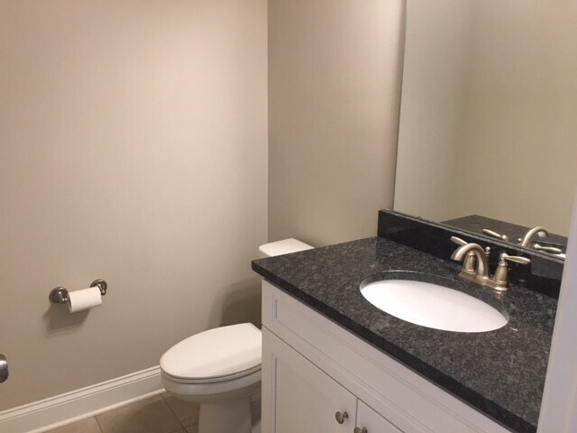 Building Photo - 208 Log Pond Ct