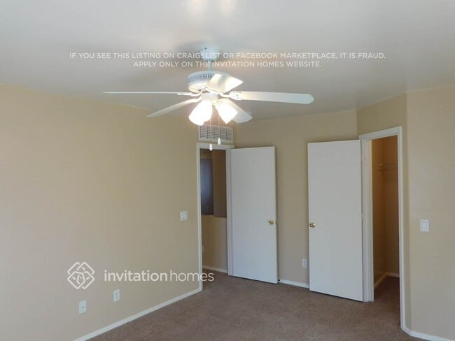 Foto del edificio - 12921 W Fleetwood Ln