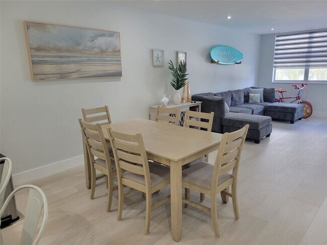 Foto del edificio - 19390 Collins Ave