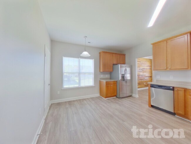 Building Photo - 8326 Knapp Ct