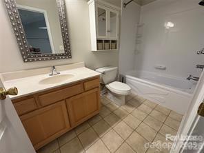 Foto del edificio - 8763 Robinson Forest Dr