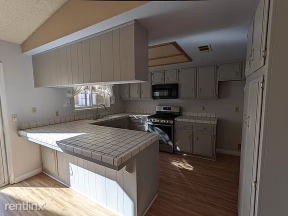 Building Photo - 3 br, 2 bath House - 1361 El Rancho Dr