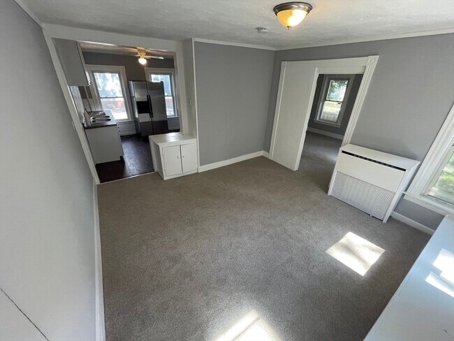 Building Photo - 78 Birch St