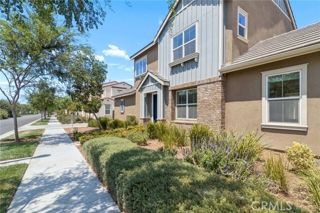 Building Photo - 2811 E Kendall Ln