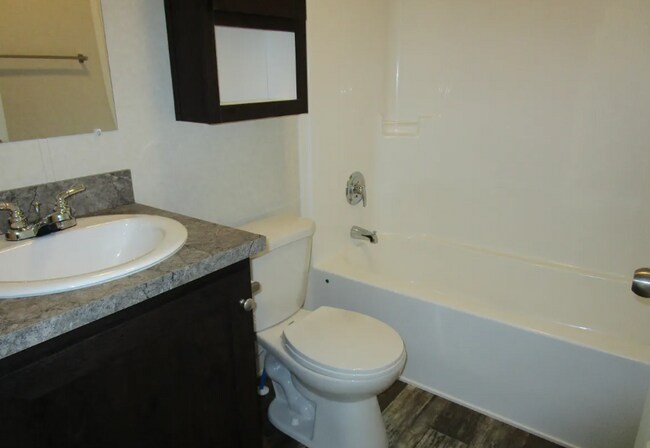 Foto del edificio - 415 Deerfield Ln