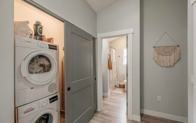 Foto del edificio - 530 Missouri Ave S