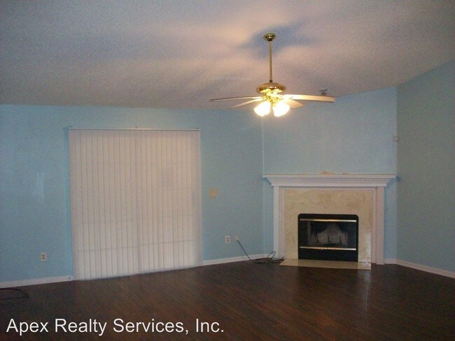 Building Photo - 3 br, 2 bath House - 1665 Spring Oaks lane