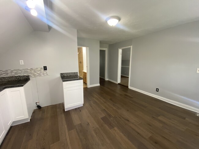 Building Photo - 2805 Boulevard Pl