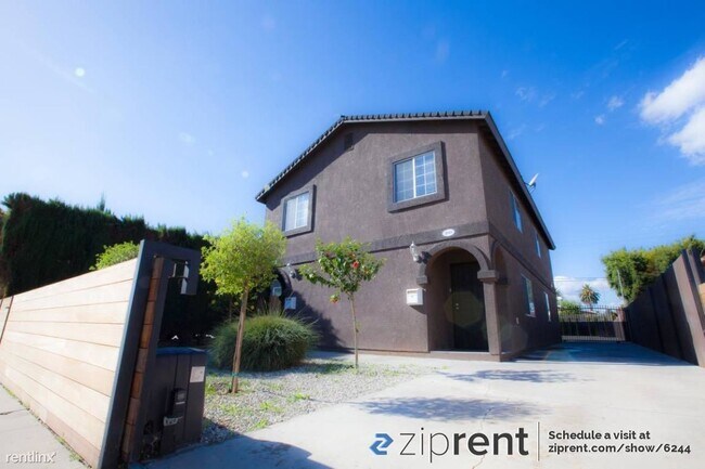 Building Photo - 3 br, 1 bath House - 2945 South West View ...