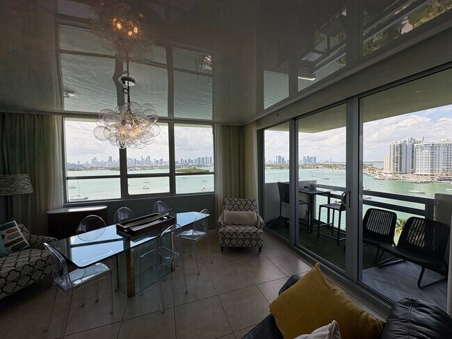 Foto del edificio - 1500 Bay Rd