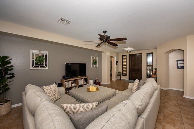 Building Photo - 3627 S Tillman Way