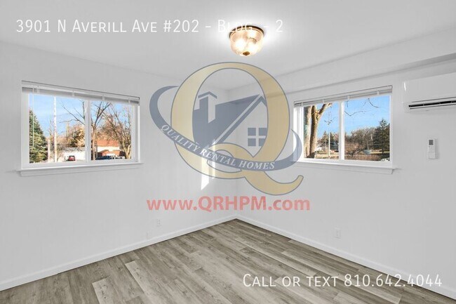 Foto del edificio - 3901 N Averill Ave